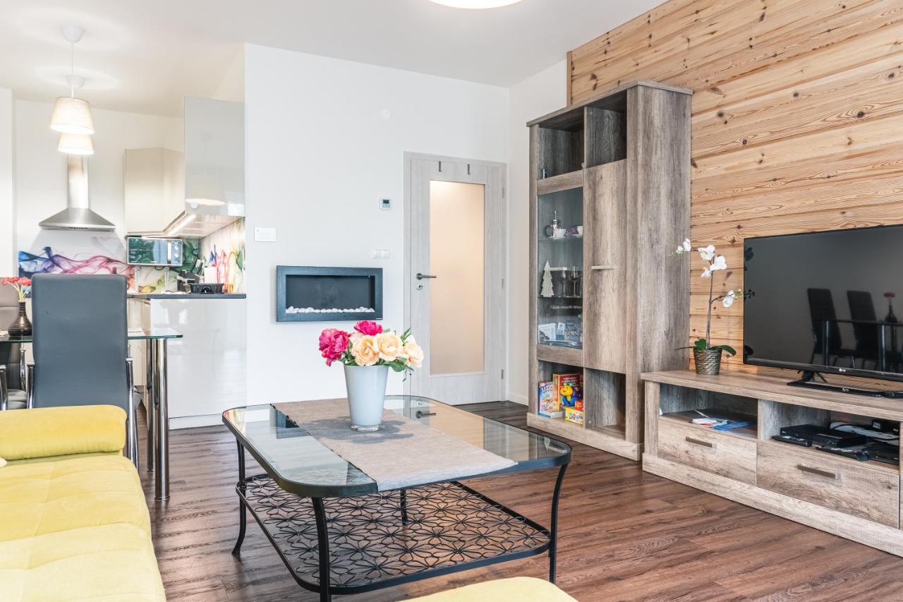 Apartment Lucy - Primo Tatry Stary Smokovec Vysoké Tatry المظهر الخارجي الصورة